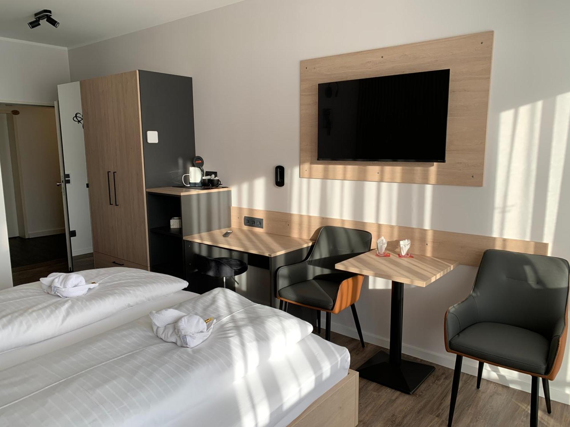 Hotel Zur Therme 바트베스테른코텐 외부 사진